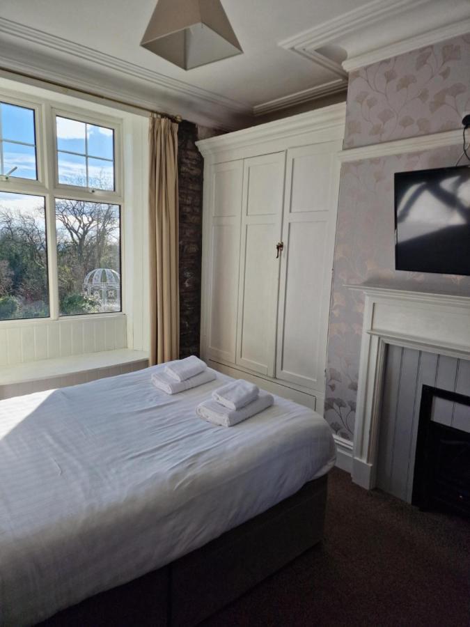 Bed and Breakfast Broadway House Laugharne Esterno foto
